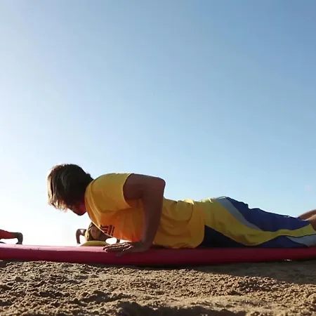 Surf Camp Vandrarhem